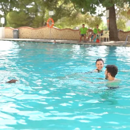Balneario De Alicún De Torres 2*