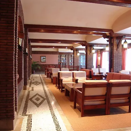 Hotel Balneario De Alicún De Torres 2*