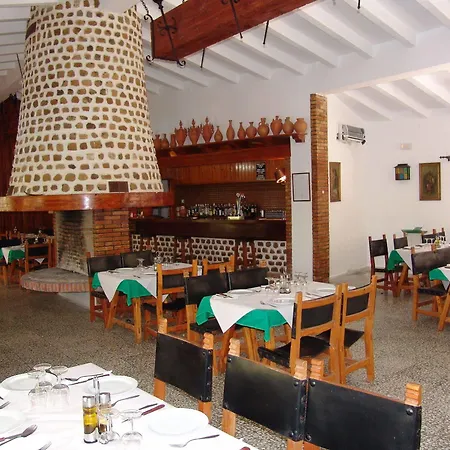 Hotel Balneario De Alicún De Torres 2*