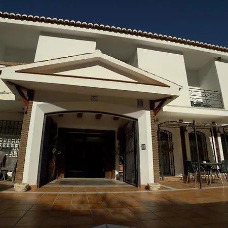 فندق Balneario De Alicun De Torres Villanueva de las Torres